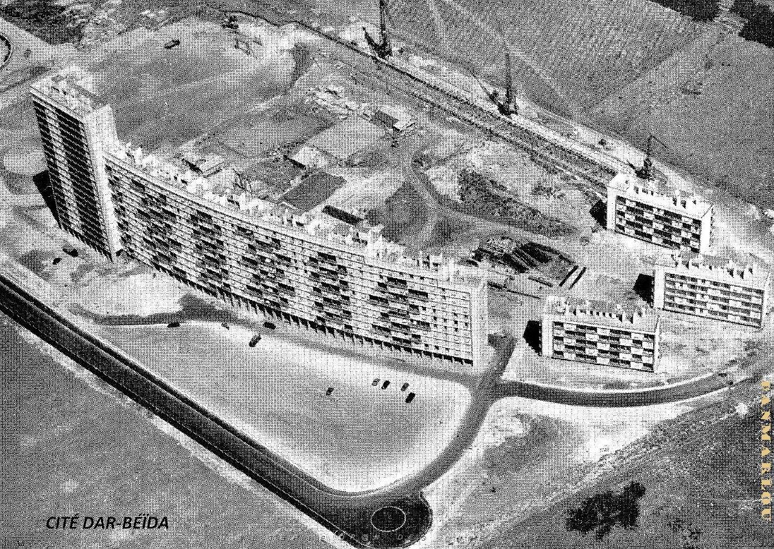 Oran - Cite Dar Beida - En construction.jpg